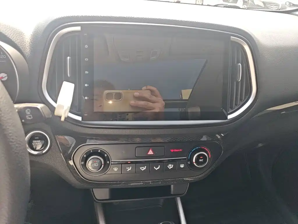 Kia KX3 Proud Running 2016 — фото 13