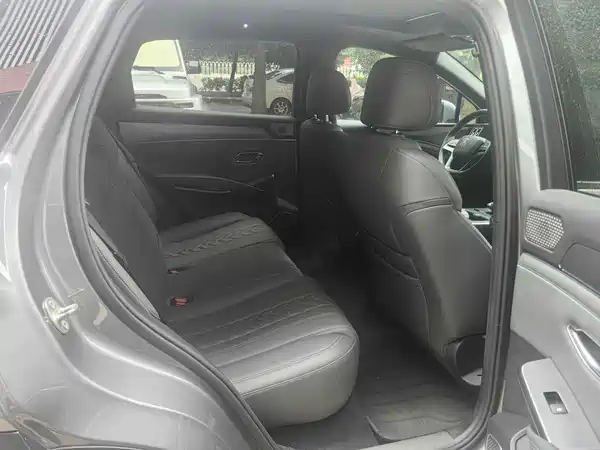 BYD Song L DM-i 2025