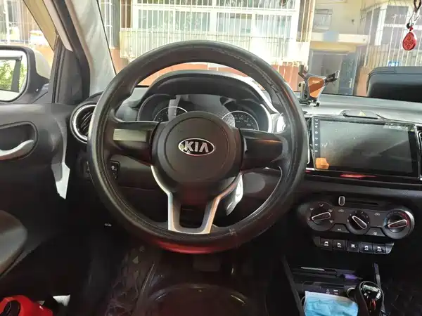 Kia Pegas 2019