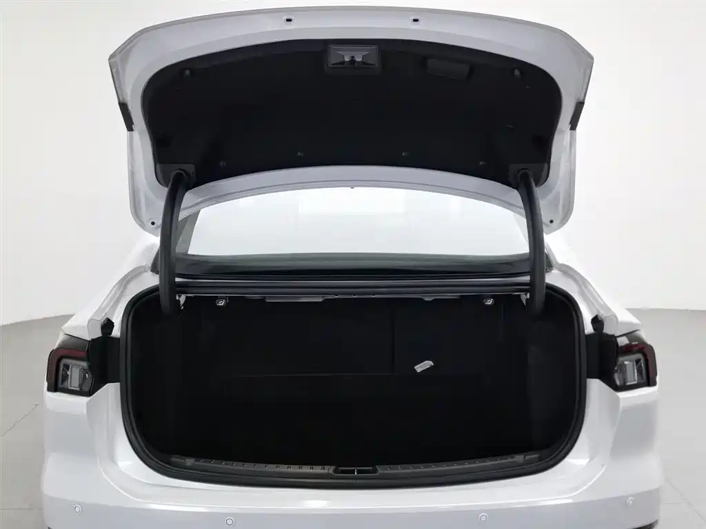 Ford Mondeo 2023 — фото 16