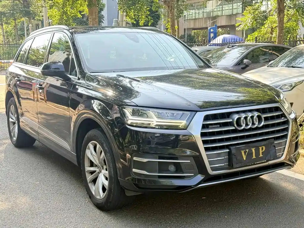 Audi Q7 2018 — фото 2