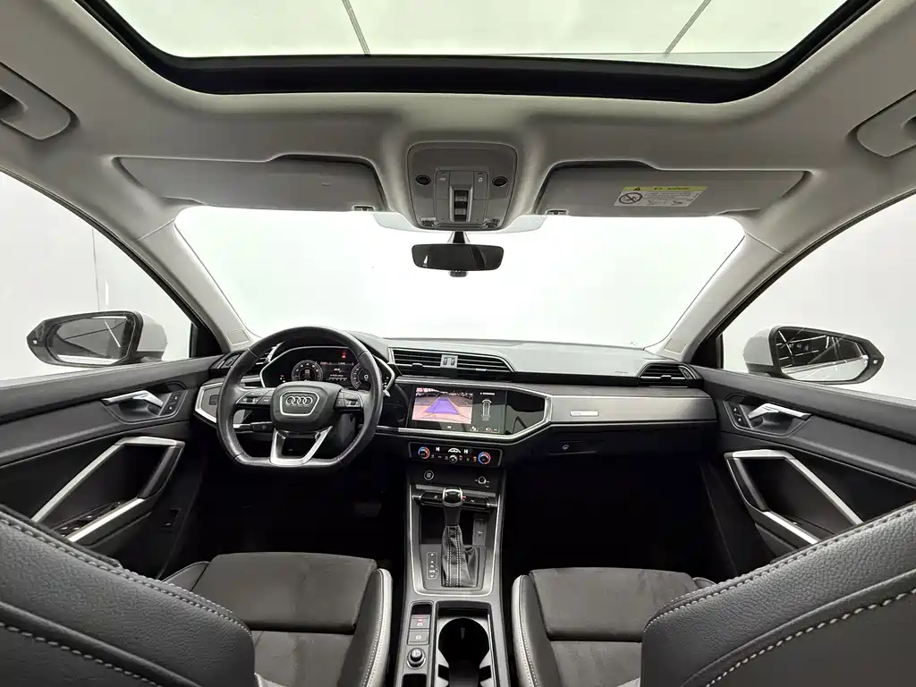 Audi Q3 2022 — фото 16