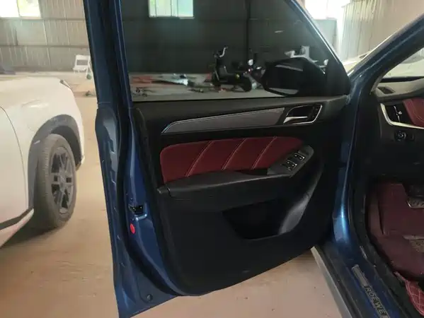 Roewe RX5 2016