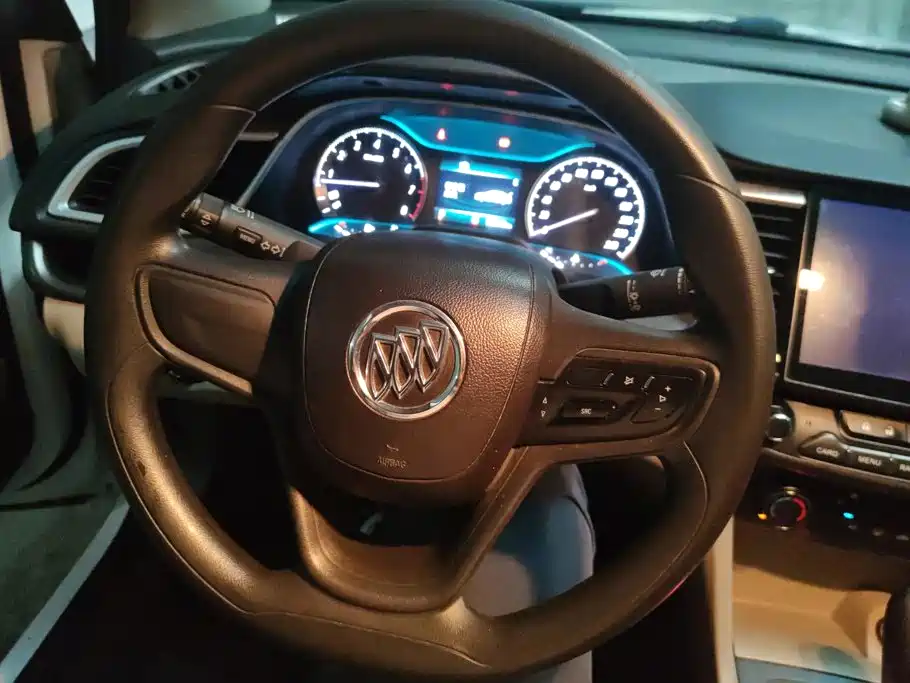 Buick Excelle GT 2016 — фото 15
