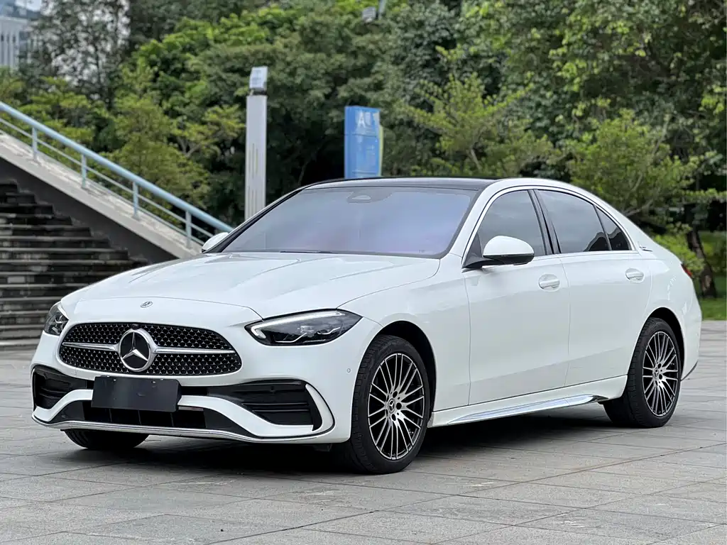 Mercedes-Benz C-Class 2024