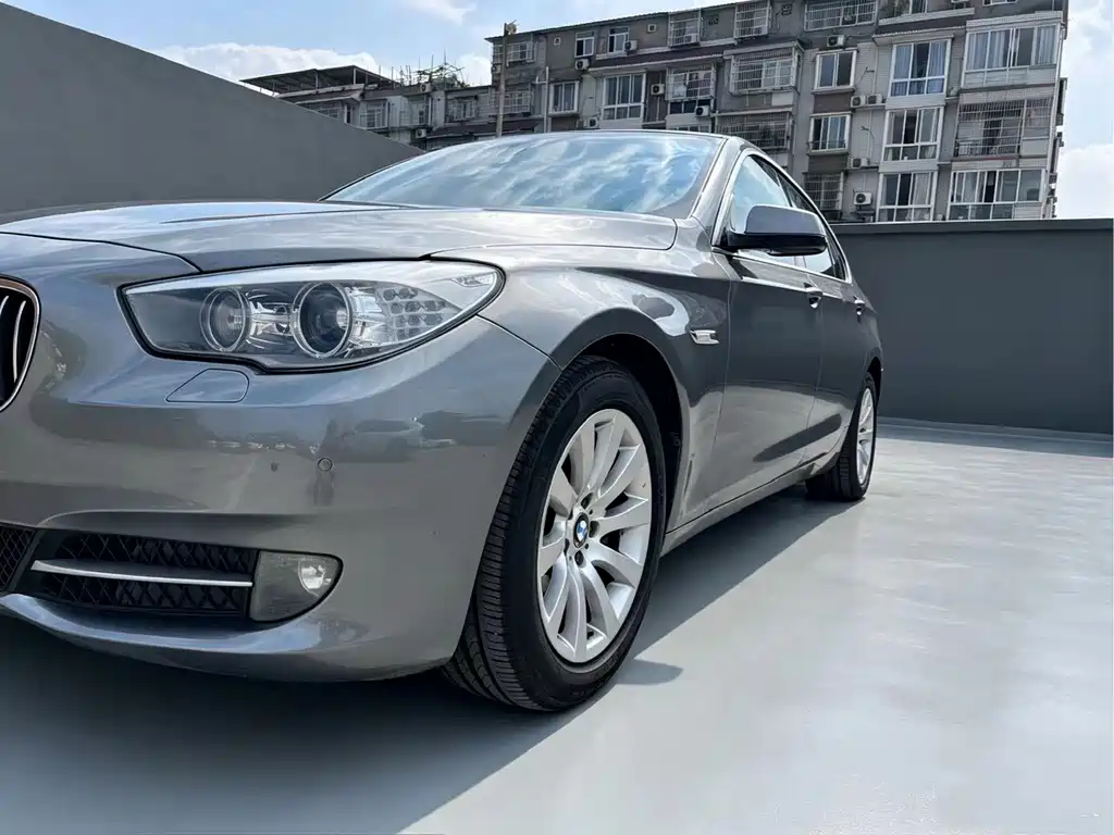 BMW 5 Series GT 2010 — фото 7