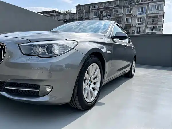BMW 5 Series GT 2010