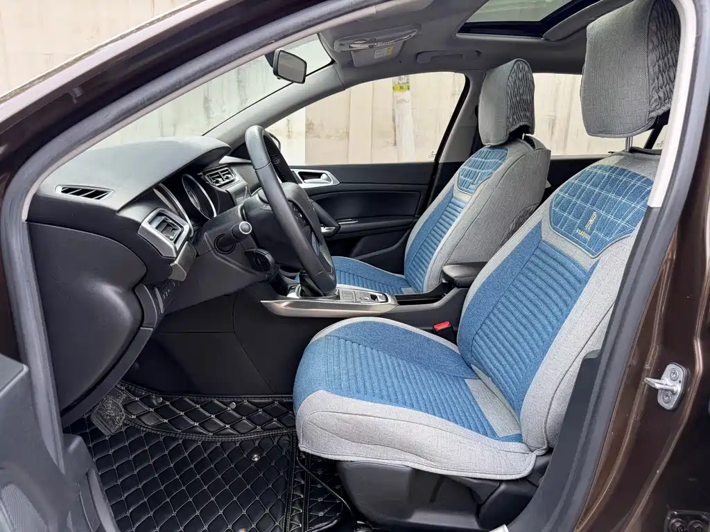 Peugeot 408 2016 — фото 10
