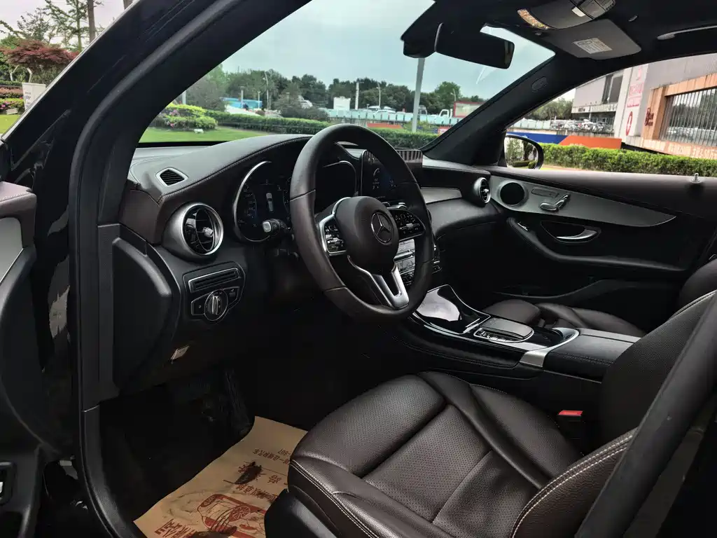 Mercedes-Benz GLC 2022