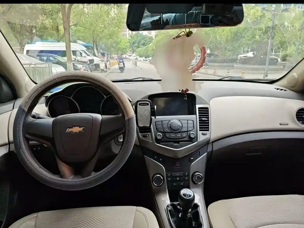 Chevrolet Cruze 2015 — фото 12