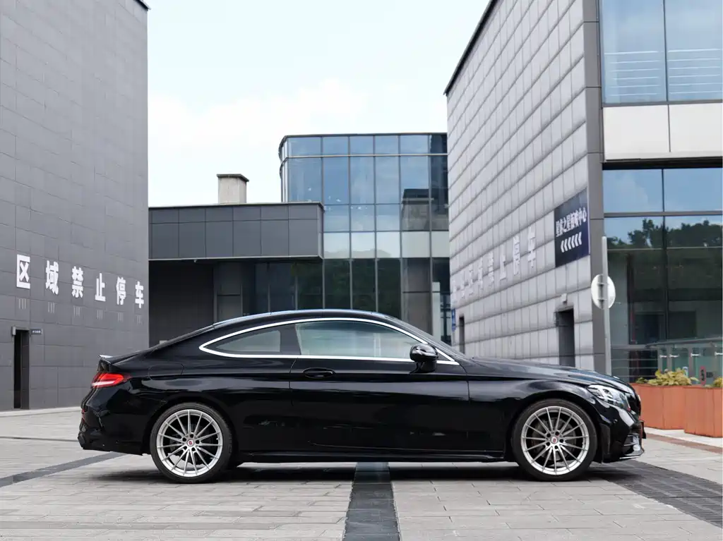 Mercedes-Benz C-Class 2019