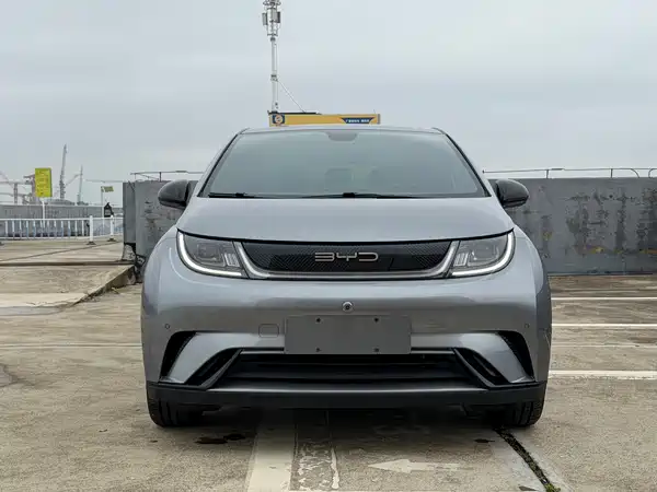 BYD Dolphin 2023
