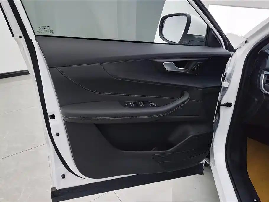Chery Tiggo 5x 2025 — фото 7