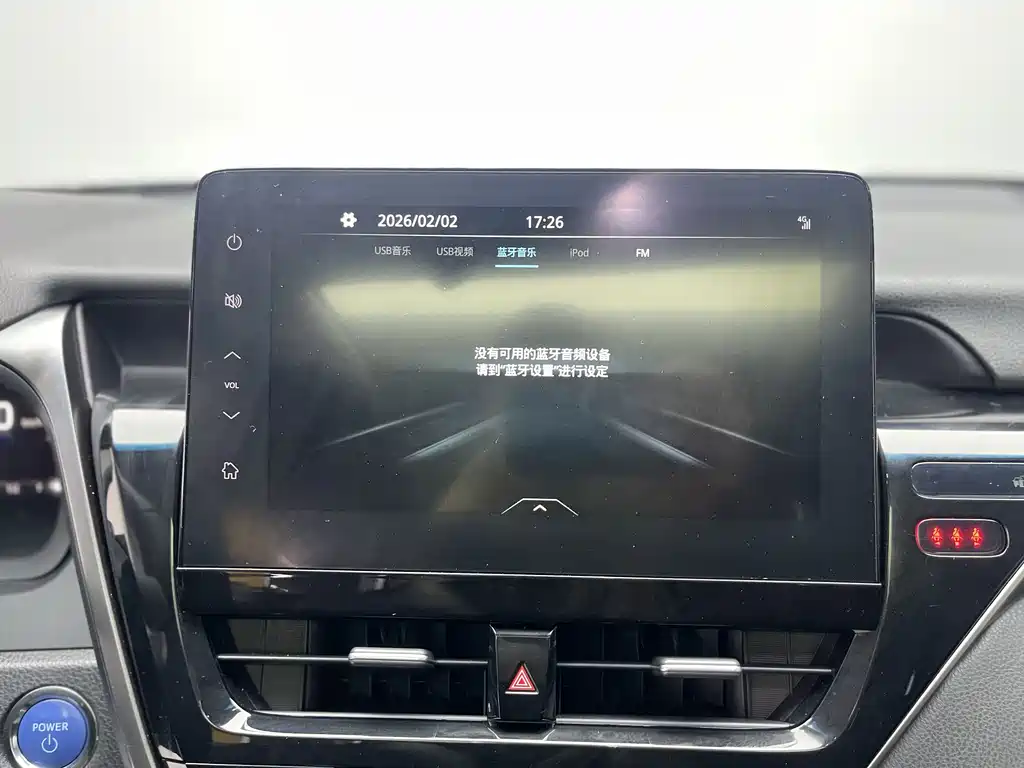 Toyota Camry 2023 — фото 6
