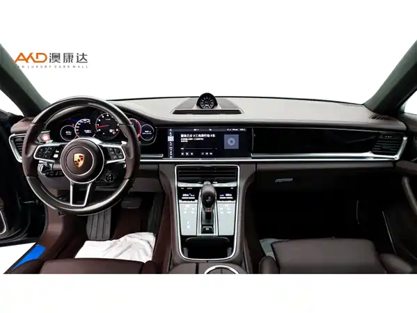 Porsche Panamera 2021