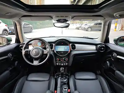 MINI MINI 2021