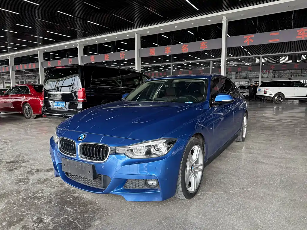 BMW 3 Series 2018 — фото 1