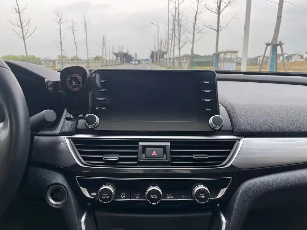 Honda Inspire 2019 — фото 20