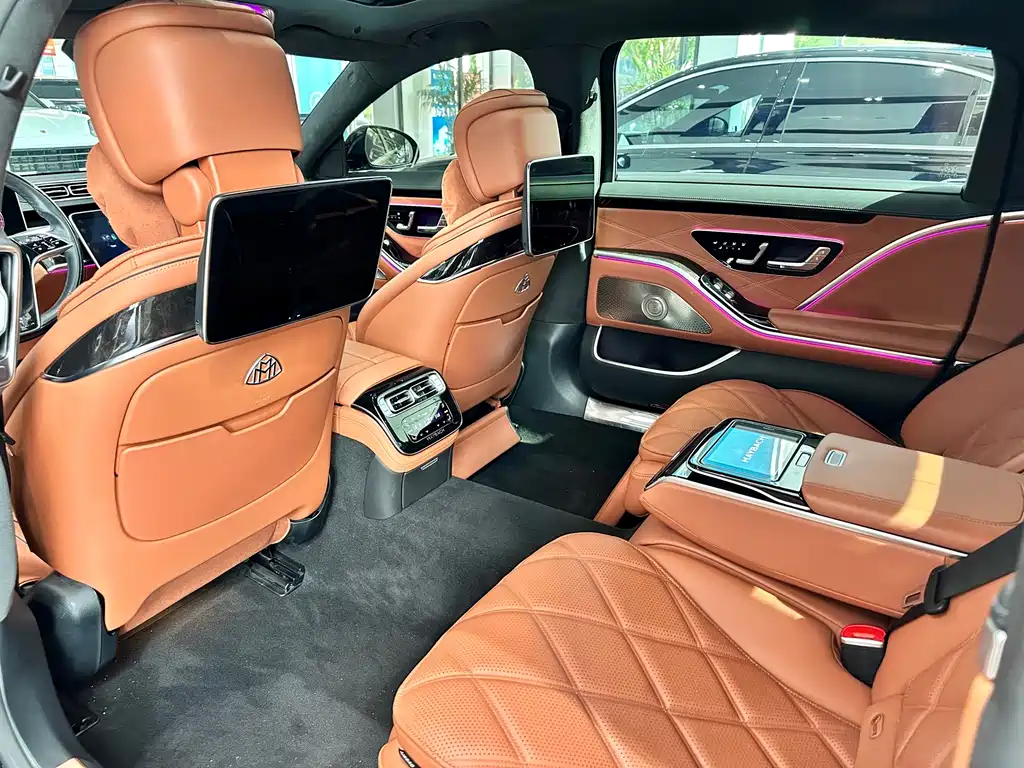 Mercedes-Benz Maybach S-Class 2022 — фото 9