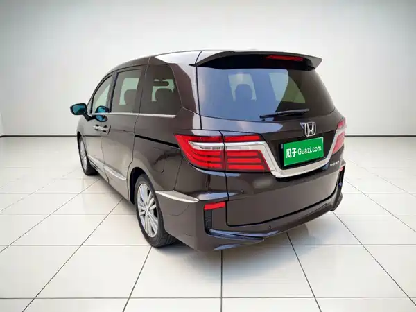 Honda Elysion 2017