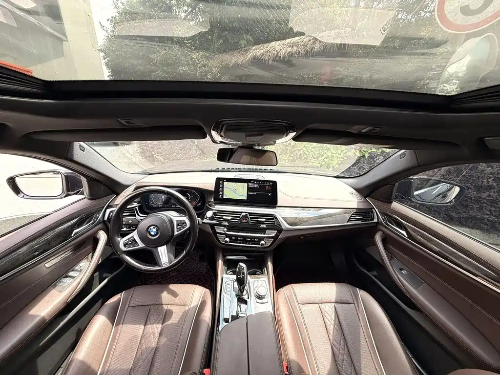 BMW 5 Series 2022