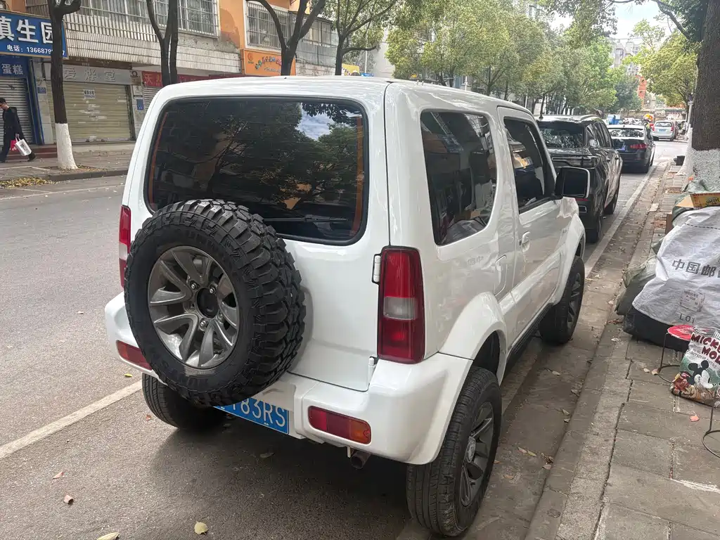 Suzuki Jimny 2018 — фото 4