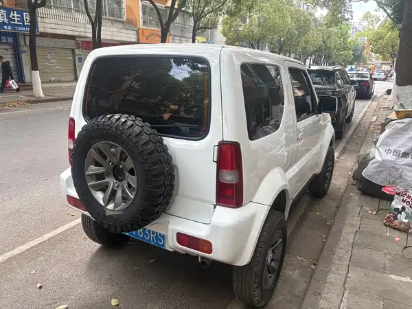Suzuki Jimny 2015