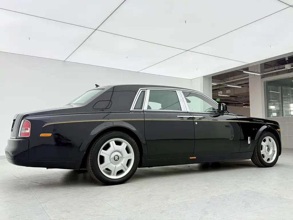 Rolls-Royce Phantom 2006 — фото 8