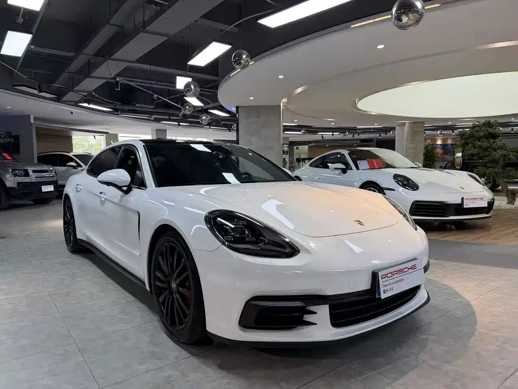 Porsche Panamera 2017 — фото 3