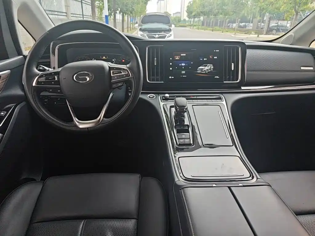 GAC Trumpchi M8 2022 — фото 10
