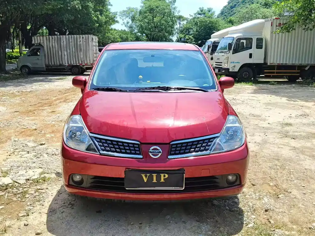 Nissan Tiida 2007