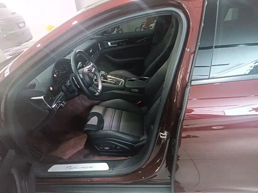 Porsche Panamera 2022