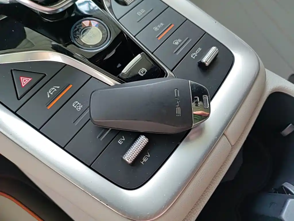 BYD Song Pro New Energy 2022 — фото 9