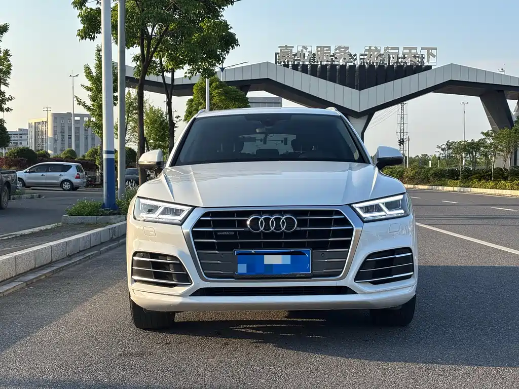 Audi Q5L 2019 — фото 2
