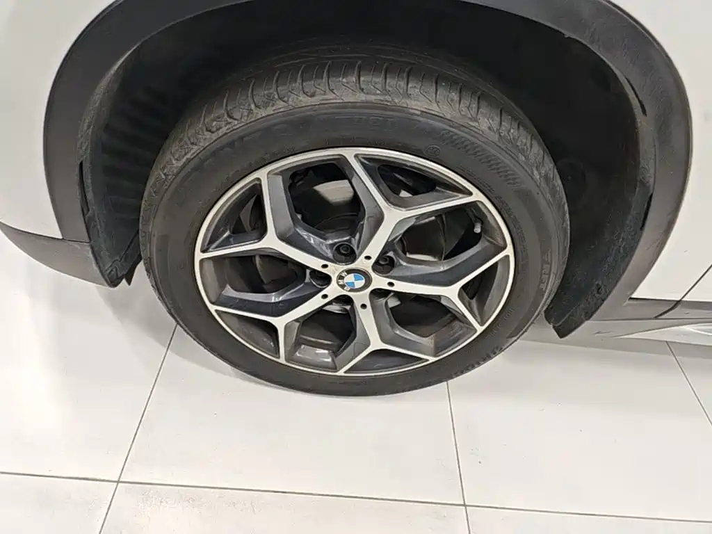 BMW X1 2018 — фото 23