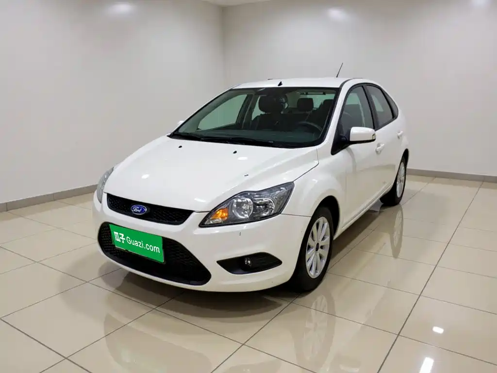 Ford Focus 2015 — фото 1