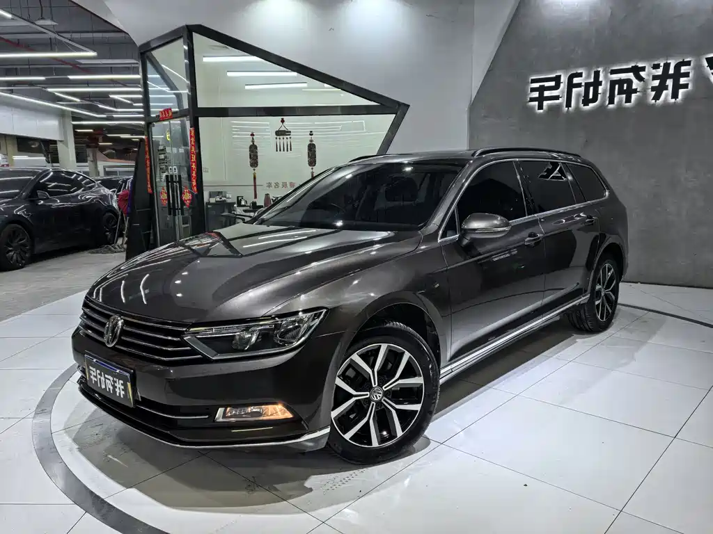 Volkswagen Viloran 2018 — фото 3