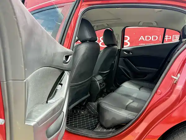 Mazda 3 Axela 2019