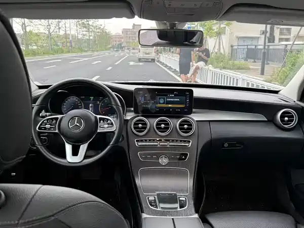 Mercedes-Benz C-Class 2019