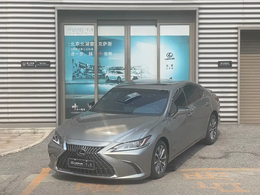 Lexus ES 2023 — фото 13