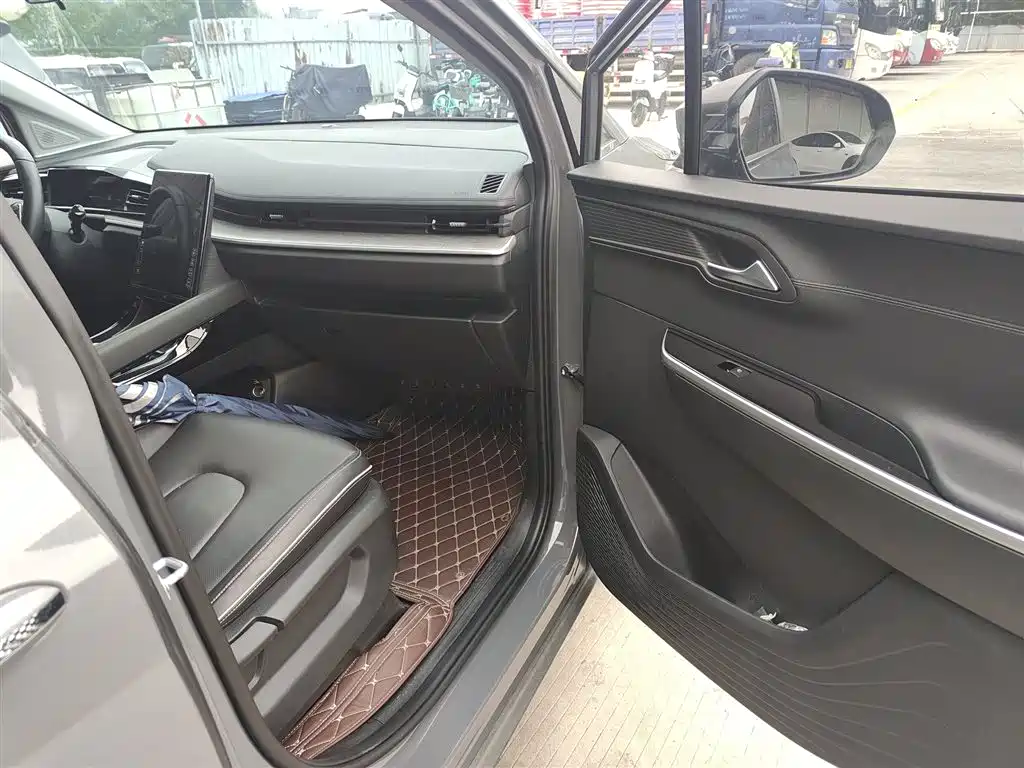 Hyundai Custo 2023 — фото 20