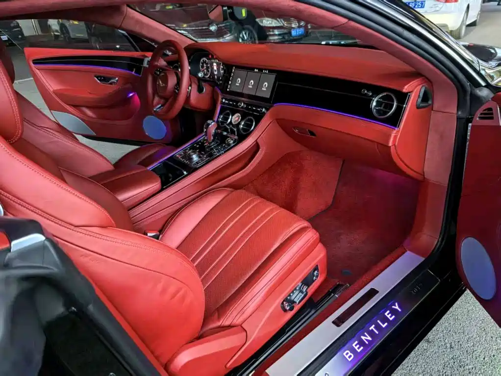 Bentley Continental 2020 — фото 4