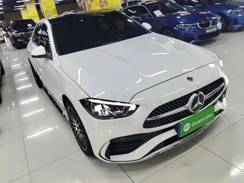 Mercedes-Benz C-Class 2025