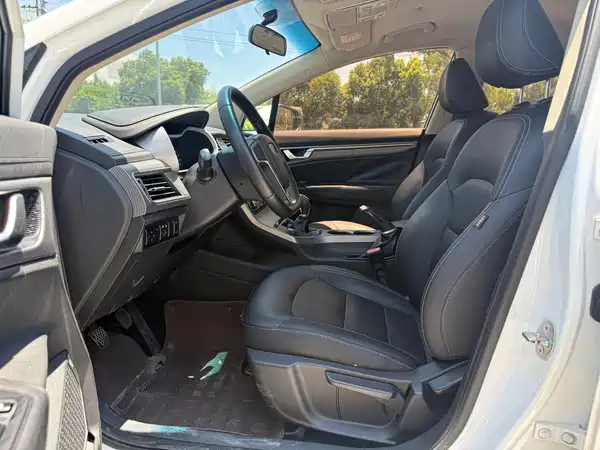 Geely Emgrand GS 2017