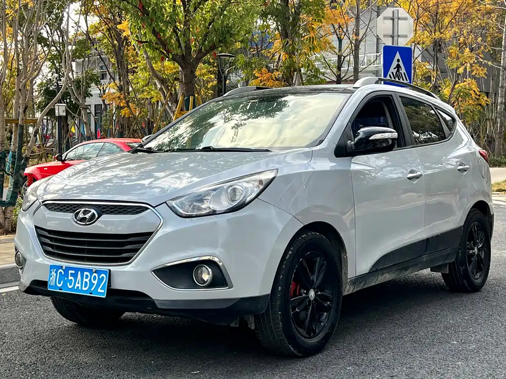 Hyundai ix35 2013 — фото 1