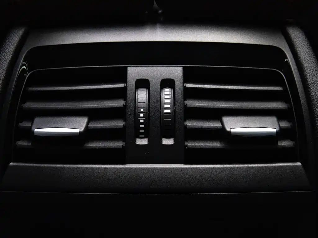BMW X5 2018 — фото 28