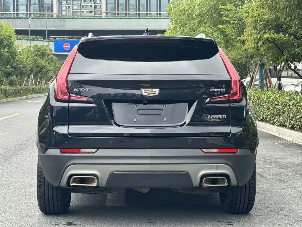 Cadillac XT4 2020 — фото 5