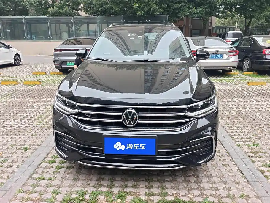 Volkswagen Tiguan L 2023 — фото 2