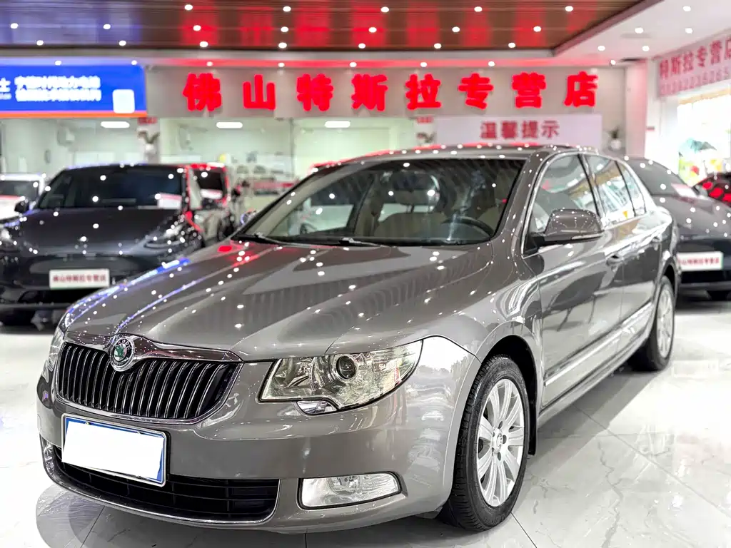 Skoda Superb 2012