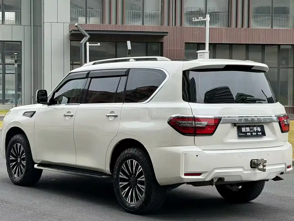 Nissan Patrol 2019 — фото 7